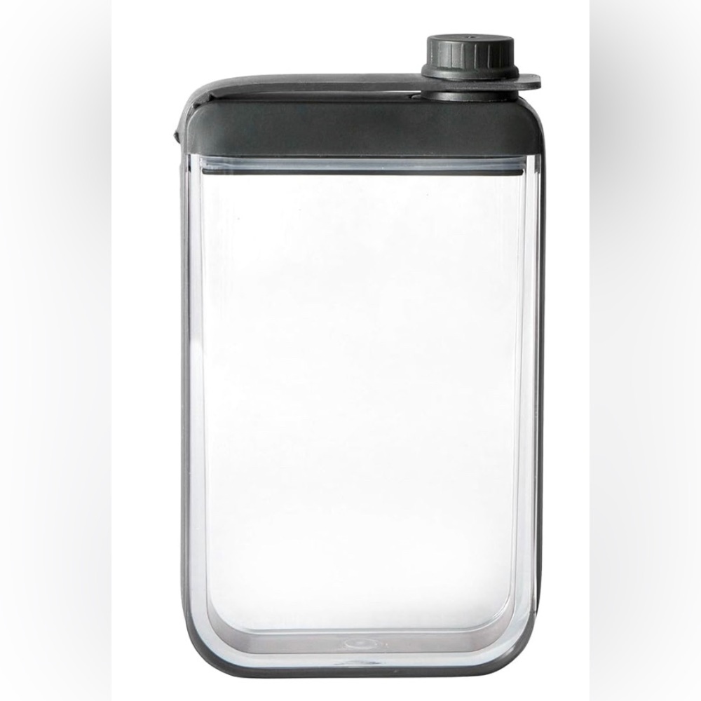 SALE💫5/$25💫New Rabbit Discreet Flask 7 fl oz